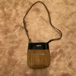 🛍Kenneth Cole Reaction Crossbody Bag